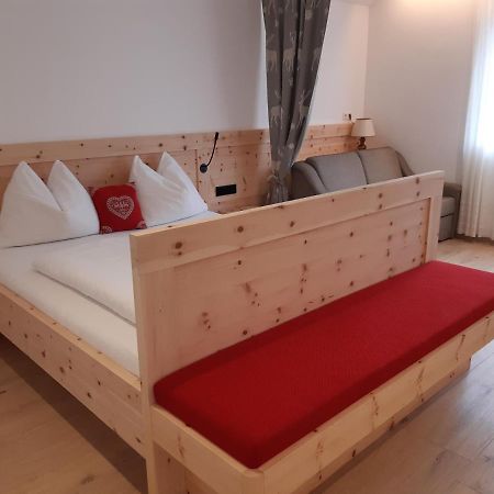 Haus Talblick "Wallbug" Ferienwohnung 1 나투르노 외부 사진
