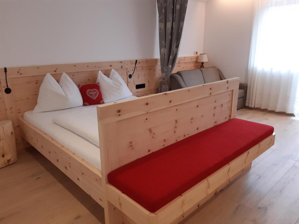 Haus Talblick "Wallbug" Ferienwohnung 1 나투르노 외부 사진