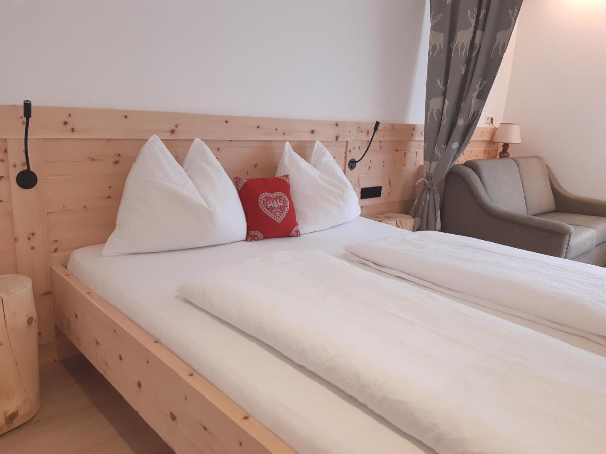 Haus Talblick "Wallbug" Ferienwohnung 1 나투르노 외부 사진